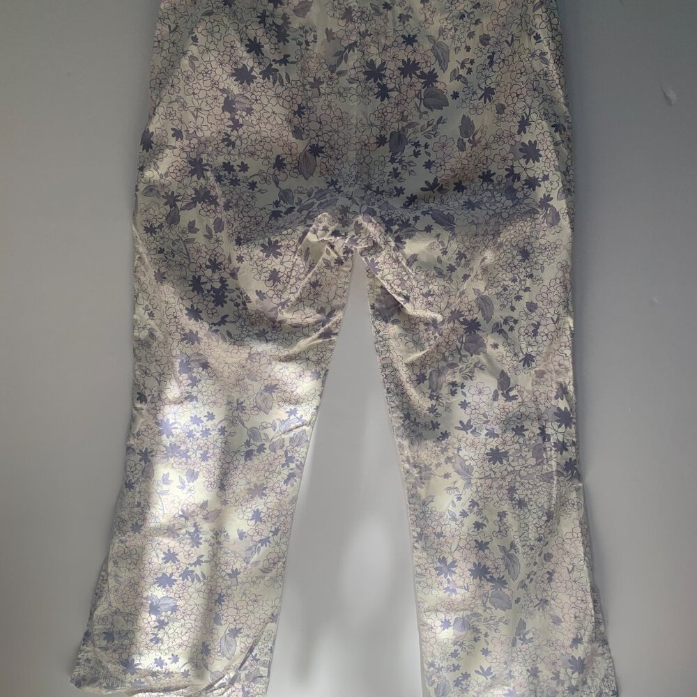 Lunachix Cotton Printed Floral Capri Pant - Picture 3 of 3